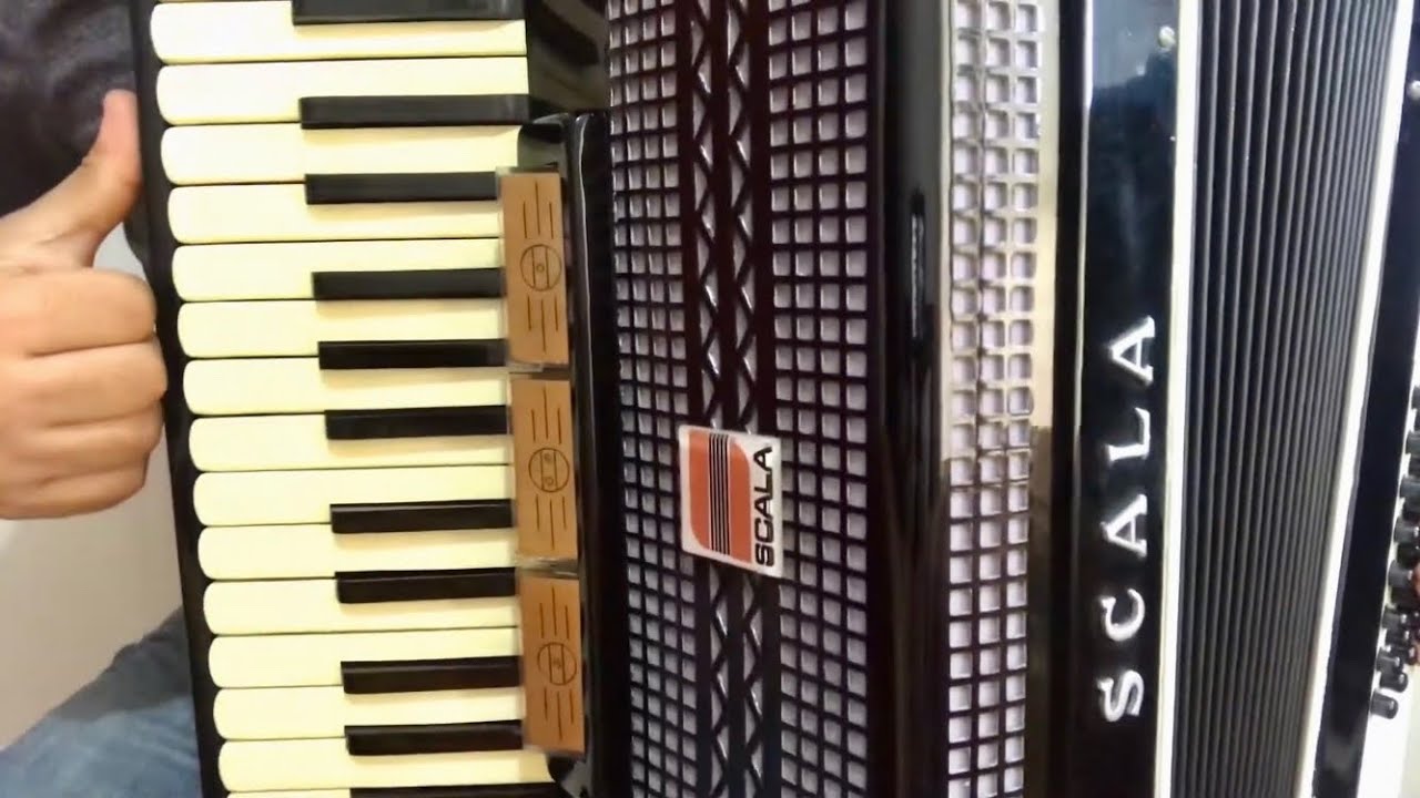 En venta acordeón de teclas Scala YouTube