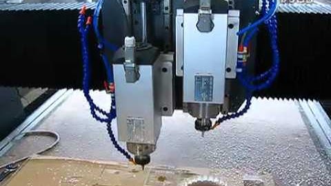 Video hoạt động của máy CNC cắt khắc meka. Vinco