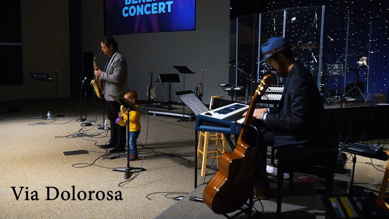 Douglas Lira e Felipe Paccagnella - Via Dolorosa