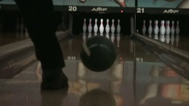 Super Slow Motion Bowling Release of Terry Ferguson