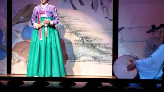 Korean opera 1 - Pansori (one actor playing hundred casts)