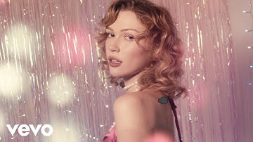 Mollie Elizabeth - Vegas Venetian (Official Music Video)