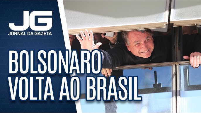 Sem Bolsonaro, Michelle Bolsonaro desembarca em Brasília voltando dos  Estados Unidos