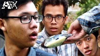 ♫ Makan Roti (Sari Roti) w/ WenDika, Musicatonio