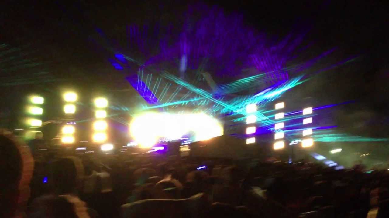 Avicii Levels/Wake Me Up. Live at Creamfields 2013 YouTube