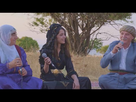 Dengbêj Apê Yusuf, Dengbêj Mukaddes, Aryen Kom - Du Sêvin Du Hinarin (Konserên Tamarayê)