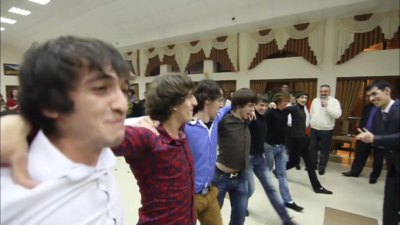 негритянки поёт на лезгинском. лезгинка груэпа асастайл. ансамбль асса стайл. асса стайл лезгинка. асса стайл гебек мирзаханов.