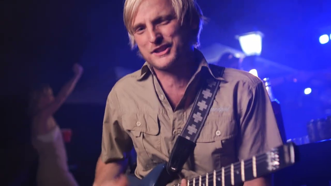 在 YouTube 上觀看「Charka Charka - Armand Hofmeyr」 在 YouTube 上觀看「Charka Charka - Armand Hofmeyr」