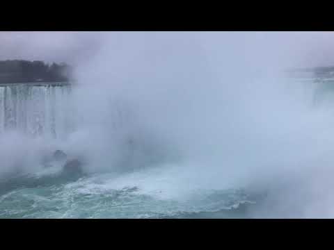 Niagara Falls　ナイアガラの滝（昼間）
