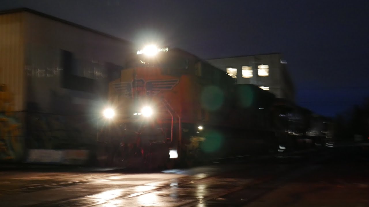 Union Pacific 8469 manifest thunder cab  in Horn alley on SE Hawthorne blvd in Portland OR