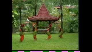 Tari Candhik Ayu