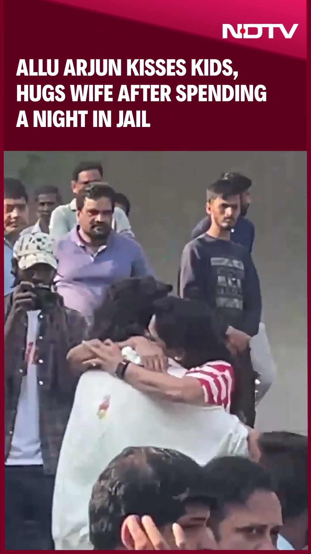 Allu Arjun's Emotion Reunion With Family After Release From Jail