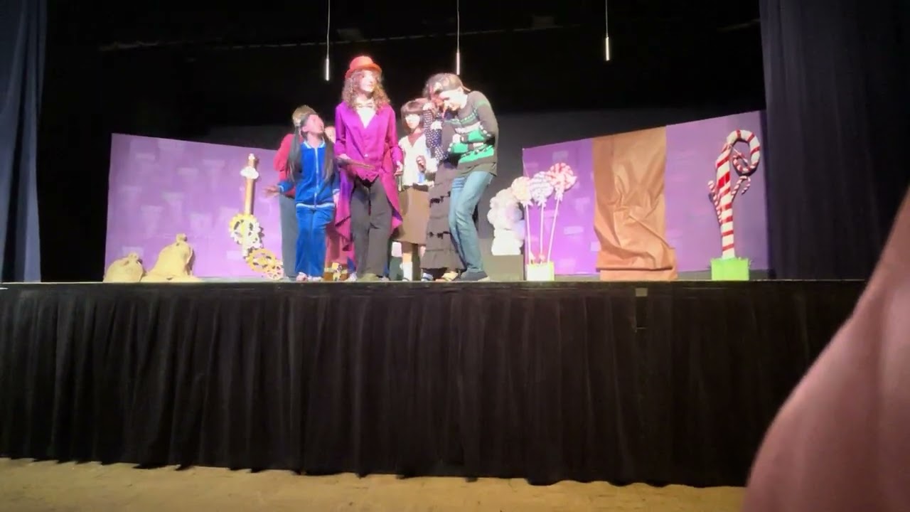 Willy Wonka jr. At the Gates.