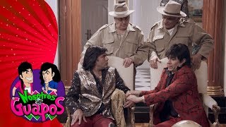 Nosotros los guapos: Vitor y Albertano, ¿son novios? | C13  Temporada 4 | Distrito Comedia