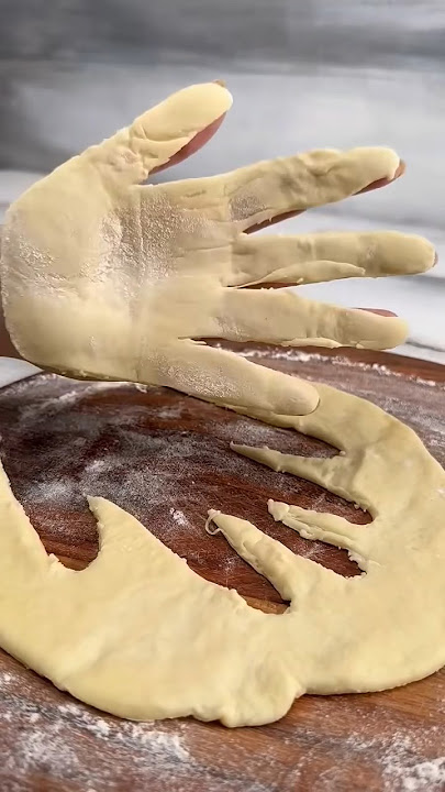 How to make donuts diffrently - foodiebea😆😵‍💫🫶🥞🍔🍕🫕🥟🤷#funny #short