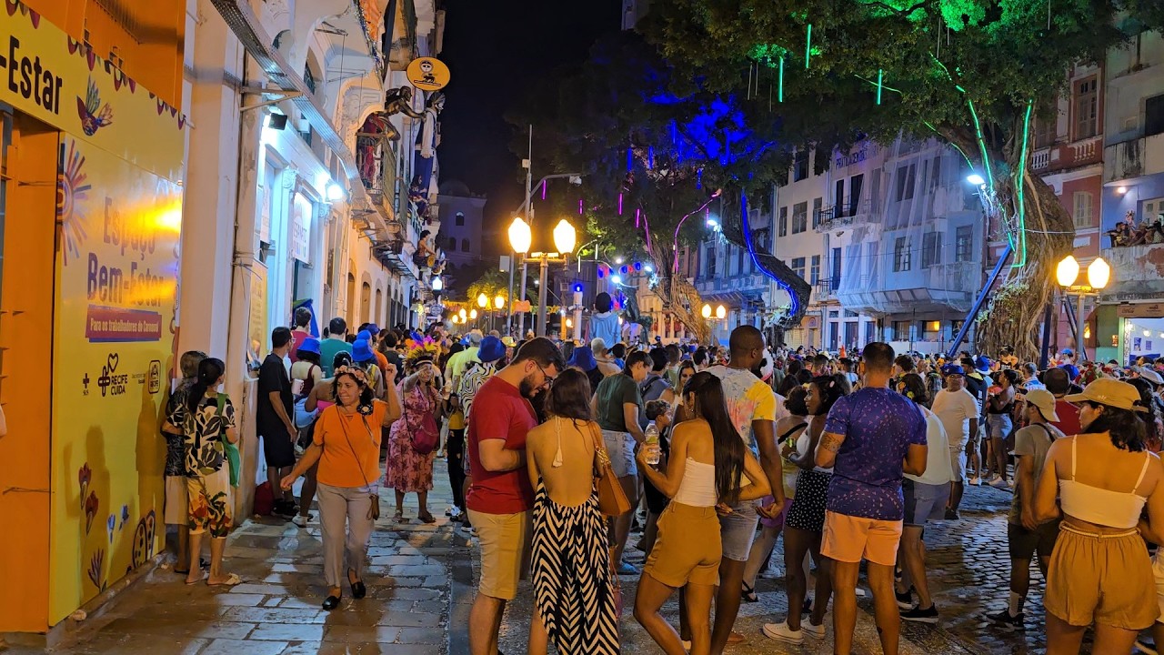 CARNAVAL EM RECIFE ÚLTIMO DIA EM 2025 PERNAMBUCO BRASIL