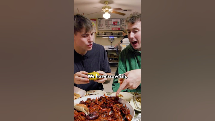 Two Brits try Southern Cajun Lobster!