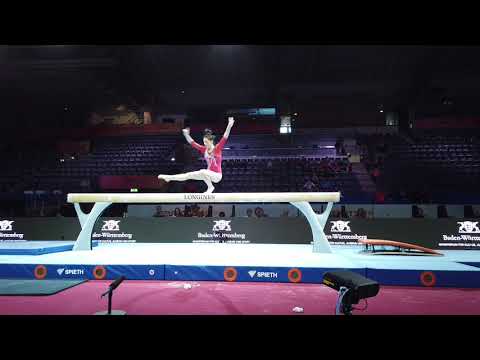 Gymnastic Championships 2019: 16 year old italian talent Giorgia Villa showing off on balance beam