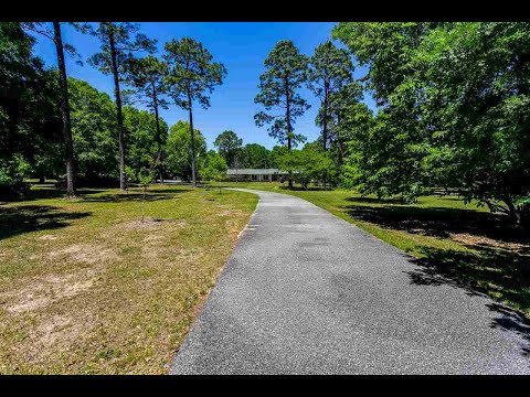 5568 GREENLEAF DR, Pace, FL home video tour