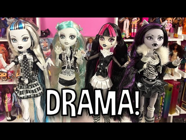 Monster High Reel Drama Dolls Frankie Stein, Clawdeen Wolf