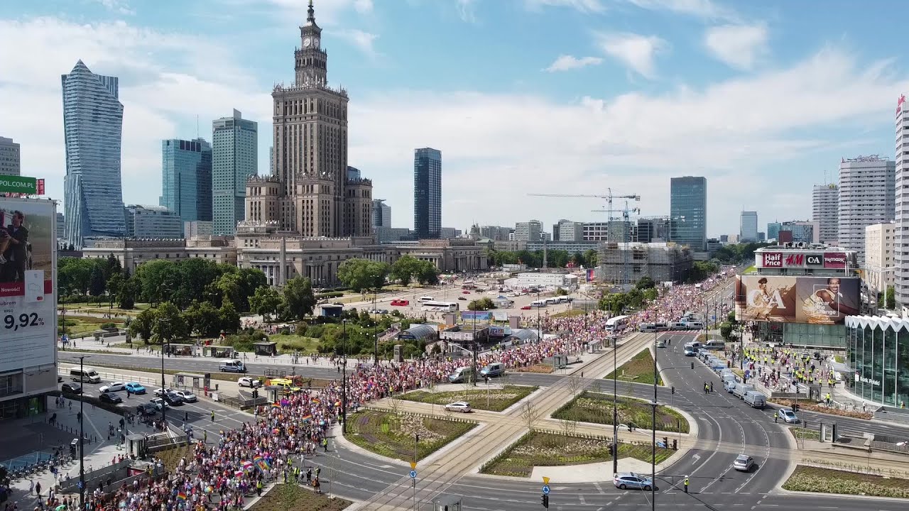Tens of thousands of people take part in Warsaw's Pride March | AFP