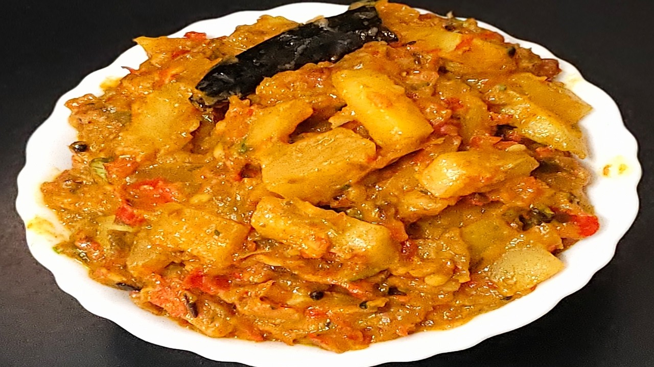 కమ్మగా ఉండే దోసకాయ ముక్కల పచ్చడి, పండుమిర్చి తో | pandumirchi dosabaddalu | pandumirchi pachadi