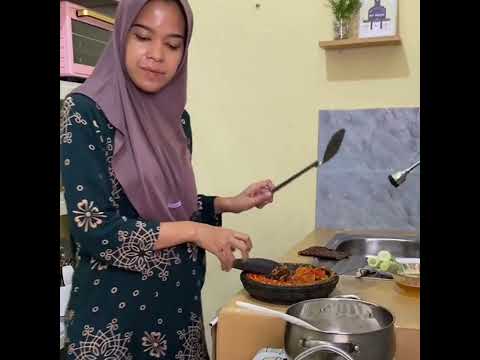 Nasi Daun Jeruk Udang Goreng