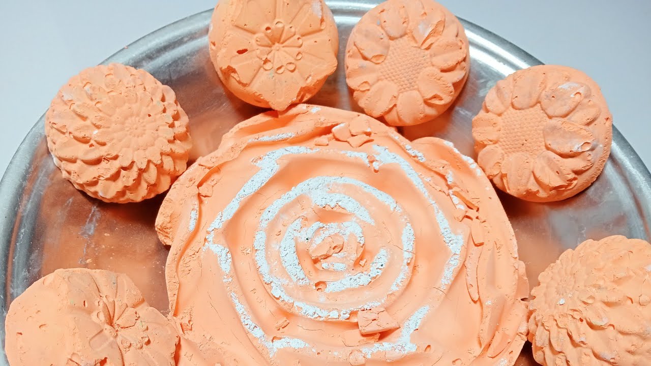 Crunchy Gym Chalk Reform ASMR | Relaxing Crumble & Powder Sounds