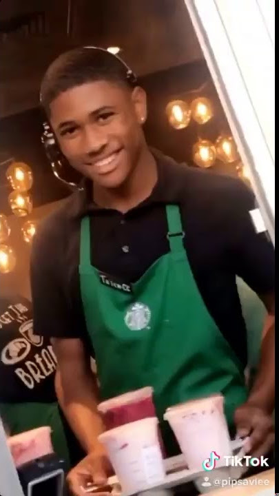Starbucks barista has BEST smile