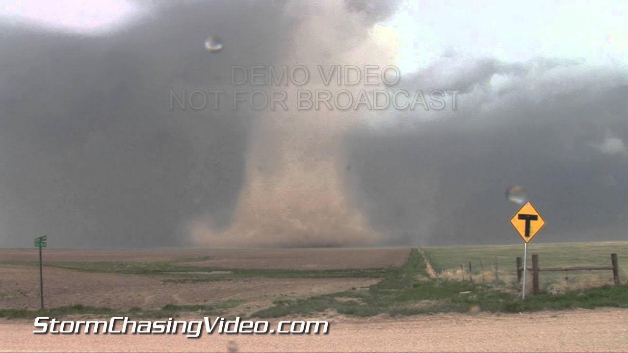 5/7/2014 Otis/Akron Landspout Close Up