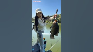 gái xinh câu rô cụ hồ dịch vụ gặp anh chủ hồ dại gái và cái kết  #cauca#fishing #short