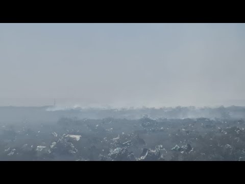 Bomberos controlan un incendio que se desató en la zona del basurero de Cutral Co