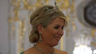 Download Lagu Smaragden en een japon van Taminiau: staatsbanket in Bratislava MP3