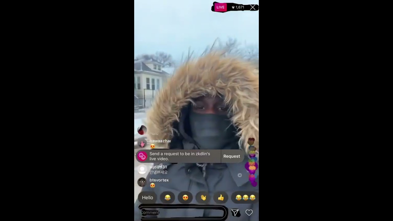 Dude Gets Caught In His Opps Hood 
