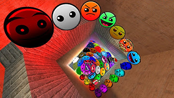 Geometry Dash Family and Lobotomy Dash Nextbots and Angry Munci,Selene Family Chase me in Maze Gmod!