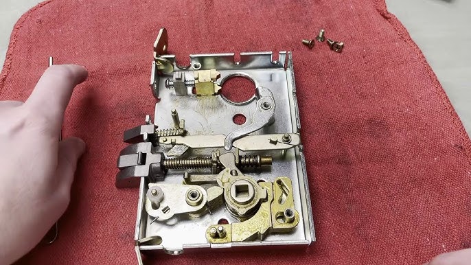 L9092P-EL/EU 06A Electrified Mortise Lock, 06 Lever, A Rose