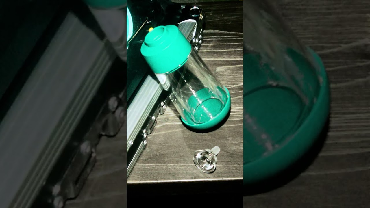 The Weeday Gravity Bong is HERE 😍