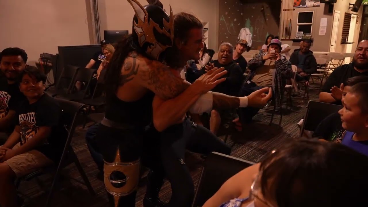 Helcon Negro vs The Brian Kendrick