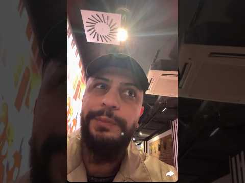 تجربة البرغر الامريكي موزو وايناس عجب ايناس بس موزو بيقول عادي موزو ايناس