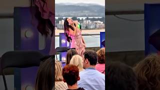 🎙️@AlbaCarmona1 en Los Conciertos de La Atalaya de Laredo
