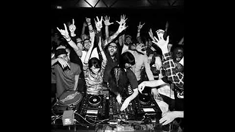 La Noche Es Musica - (Guaracha, Aleteo, Zapateo, Tribal)