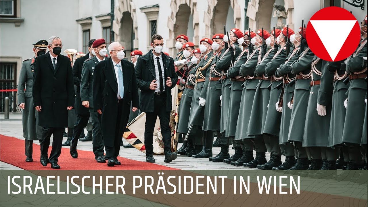 Empfang Präsident Israel - Ehrenkompanie der Garde im Inneren Burghof
