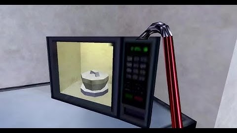 Messing Around In Half-Life: Source!