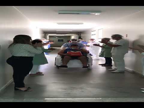 Paciente em Linhares deixa Hospital após ser curado de cornavírus