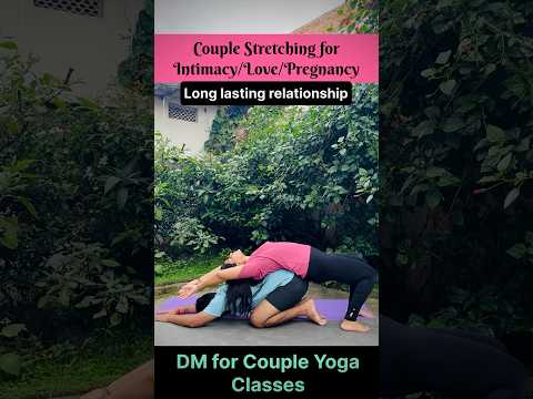 Couple stretching 🙆‍♀️