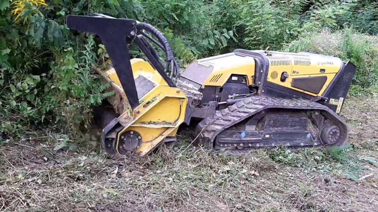 MULČENJE ZARAŠČENIH TERENOV Z GOZDARSKIM MULČERJEM ROBOMAX 80 HP