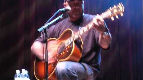 Rare Aaron Lewis-"Turn the Page" LIVE Originally Done by Bob Seger