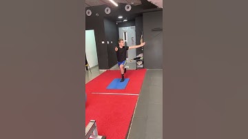 In split squat position torso rotation