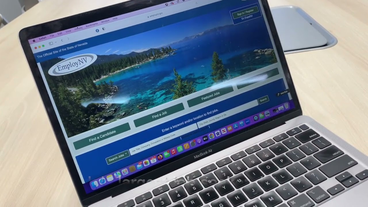 Tour the EmployNV Business Hub at the Sahara West Library!