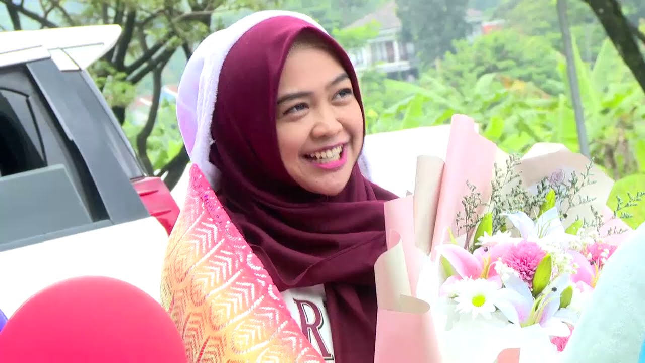 BUKAN HARRIS BUKAN REZA, SIAPAKAH LAKI-LAKI TERSEBUT! | CELEBRITY ON VACATION (14/2/21) P1